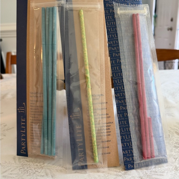 PartyLite SmartScents Fragrance Sticks - Picture 3 of 3